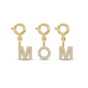 CHARM EN PLATA CON  ENCHAPE EN ORO 24K ;  MOM
